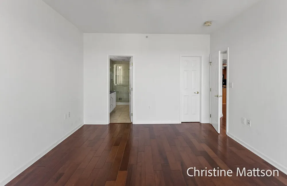 2964 Lakeshore Drive #E702 Muskegon, MI 49441