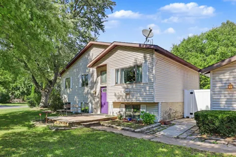 1300 Crescent Street