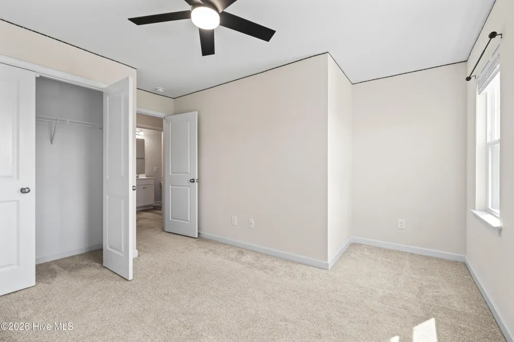 158 Uzzell Road Hubert, NC 28539