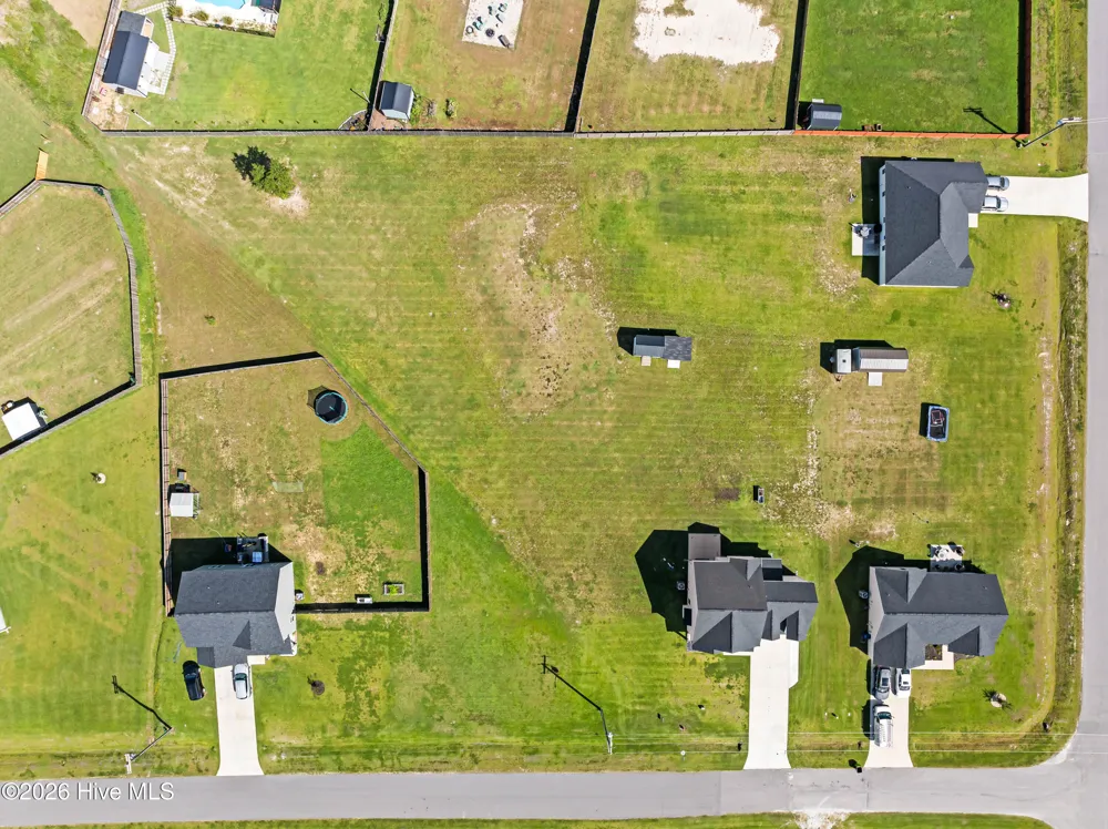 158 Uzzell Road Hubert, NC 28539