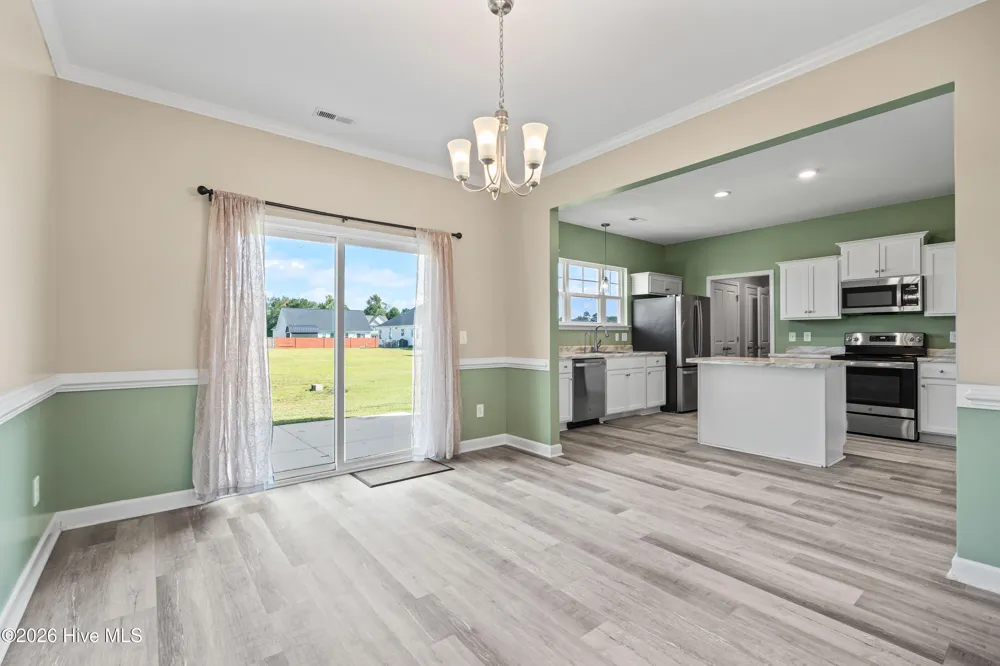 158 Uzzell Road Hubert, NC 28539