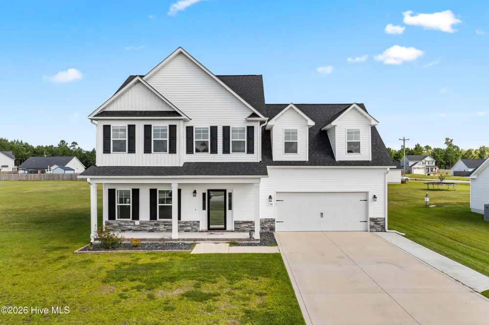 158 Uzzell Road Hubert, NC 28539