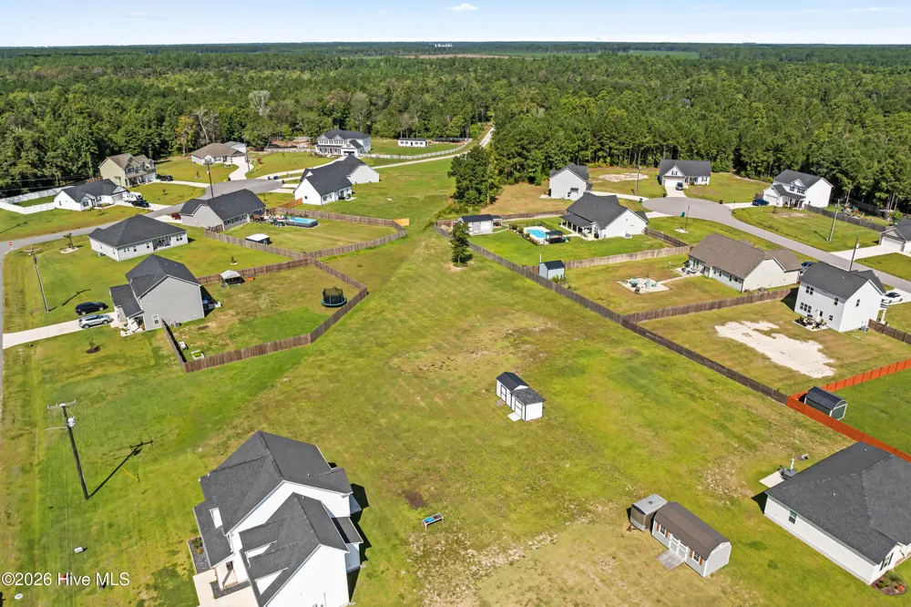 158 Uzzell Road Hubert, NC 28539