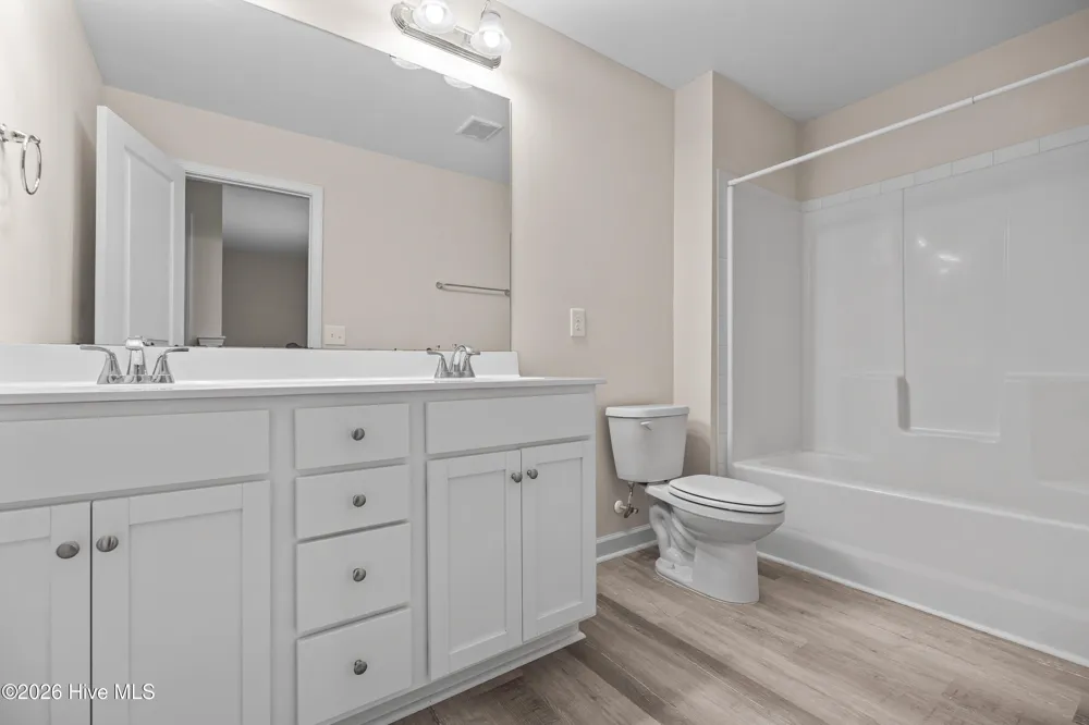 158 Uzzell Road Hubert, NC 28539