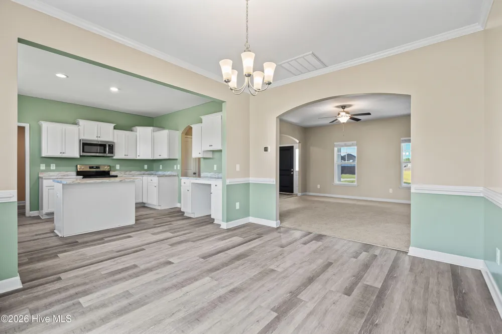 158 Uzzell Road Hubert, NC 28539