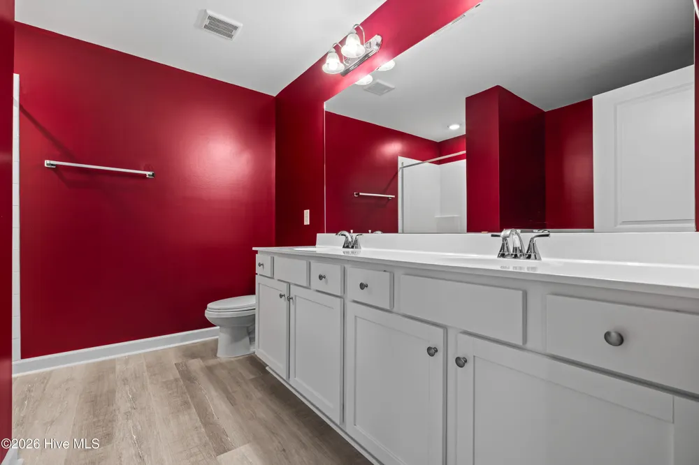 158 Uzzell Road Hubert, NC 28539