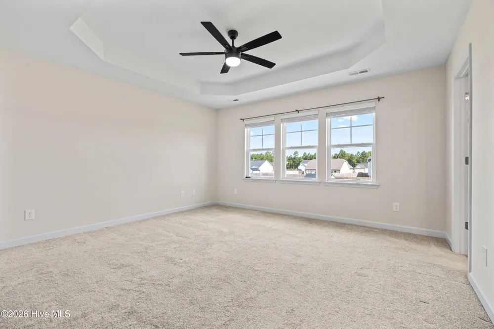 158 Uzzell Road Hubert, NC 28539