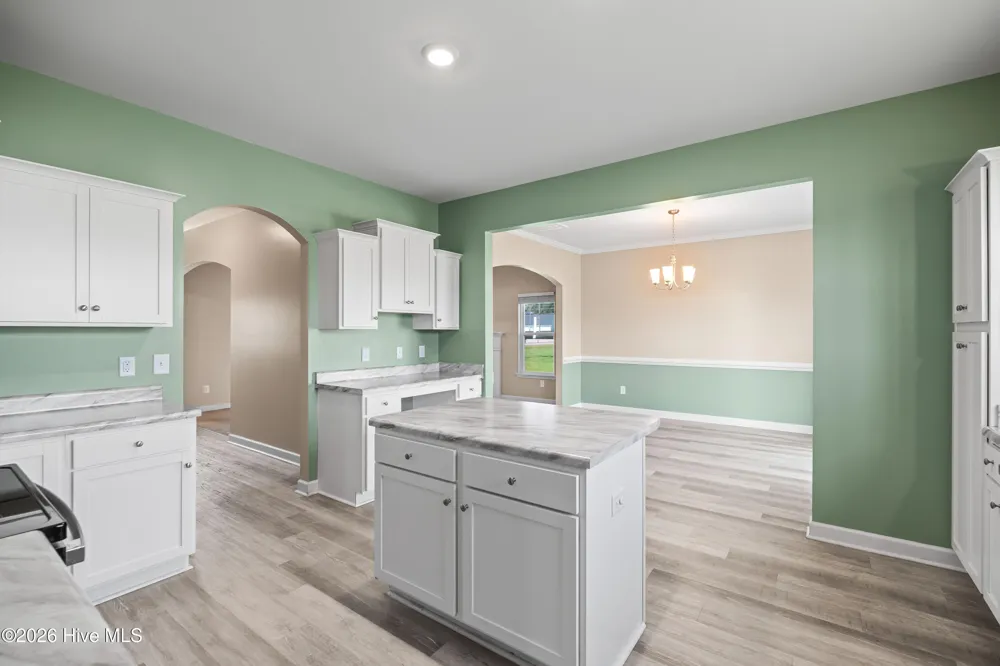 158 Uzzell Road Hubert, NC 28539