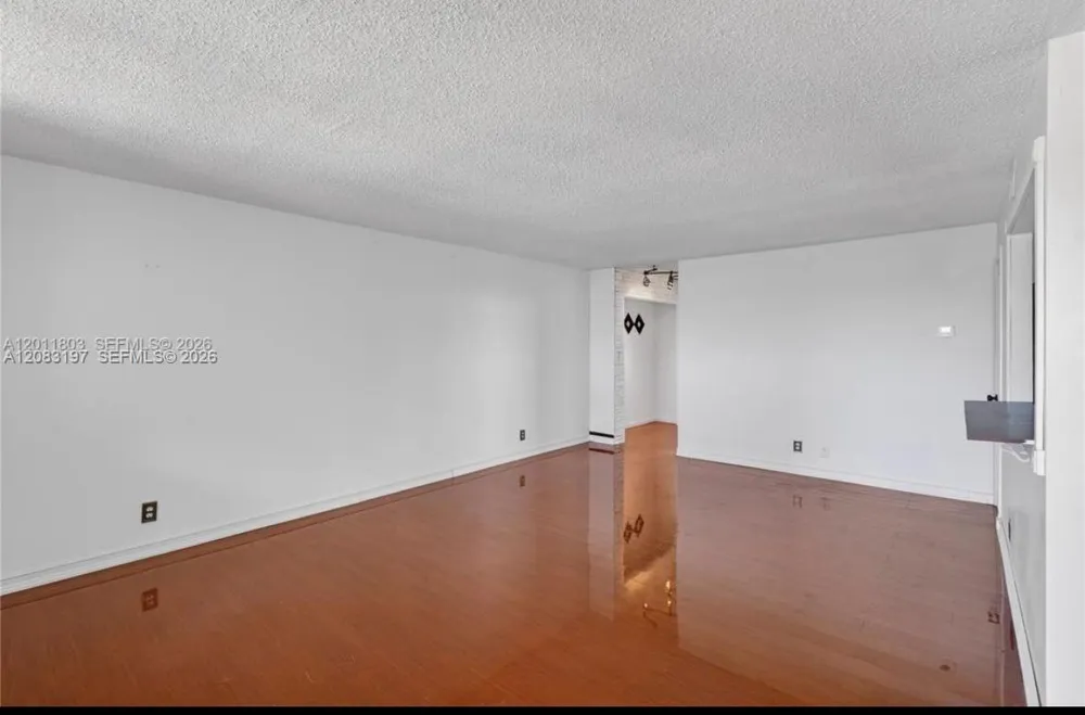 1811 Jefferson #705 Hollywood, FL 33020