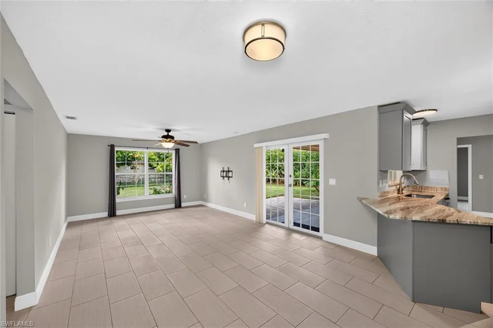 305 SE 27th Terrace Cape Coral, FL 33904