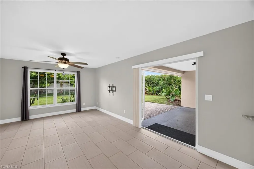 305 SE 27th Terrace Cape Coral, FL 33904