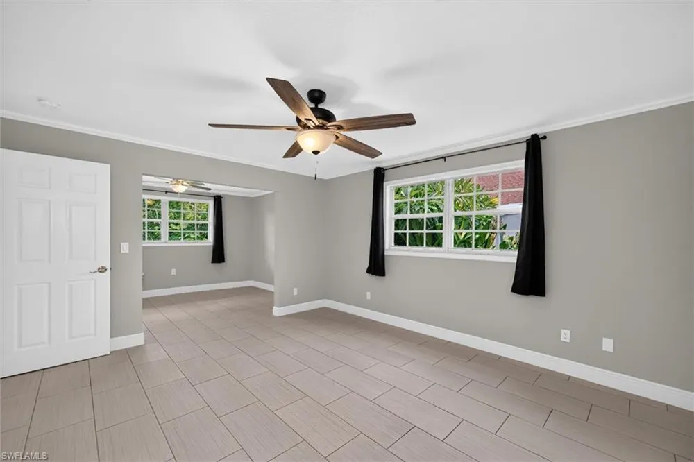 305 SE 27th Terrace Cape Coral, FL 33904