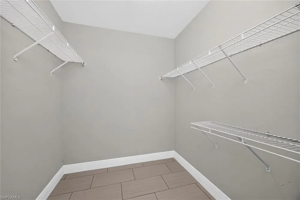 305 SE 27th Terrace Cape Coral, FL 33904