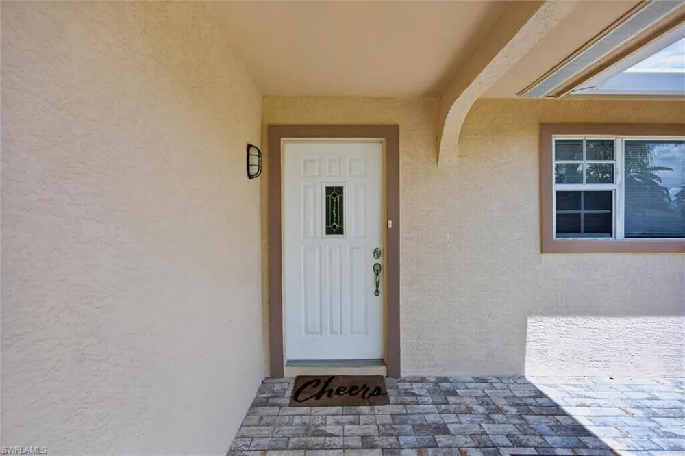305 SE 27th Terrace Cape Coral, FL 33904