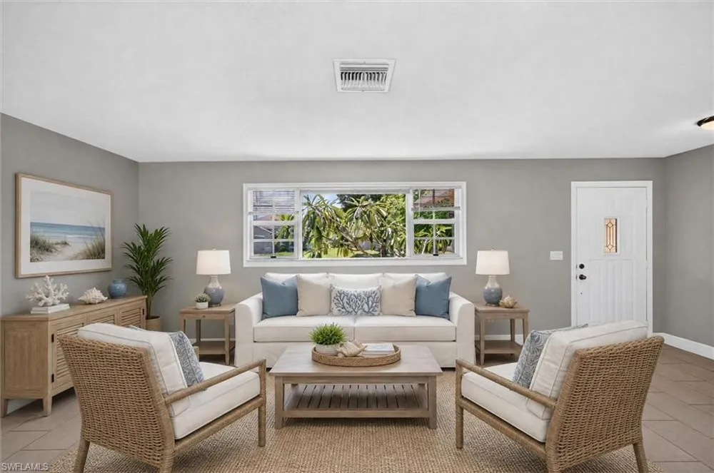 305 SE 27th Terrace Cape Coral, FL 33904