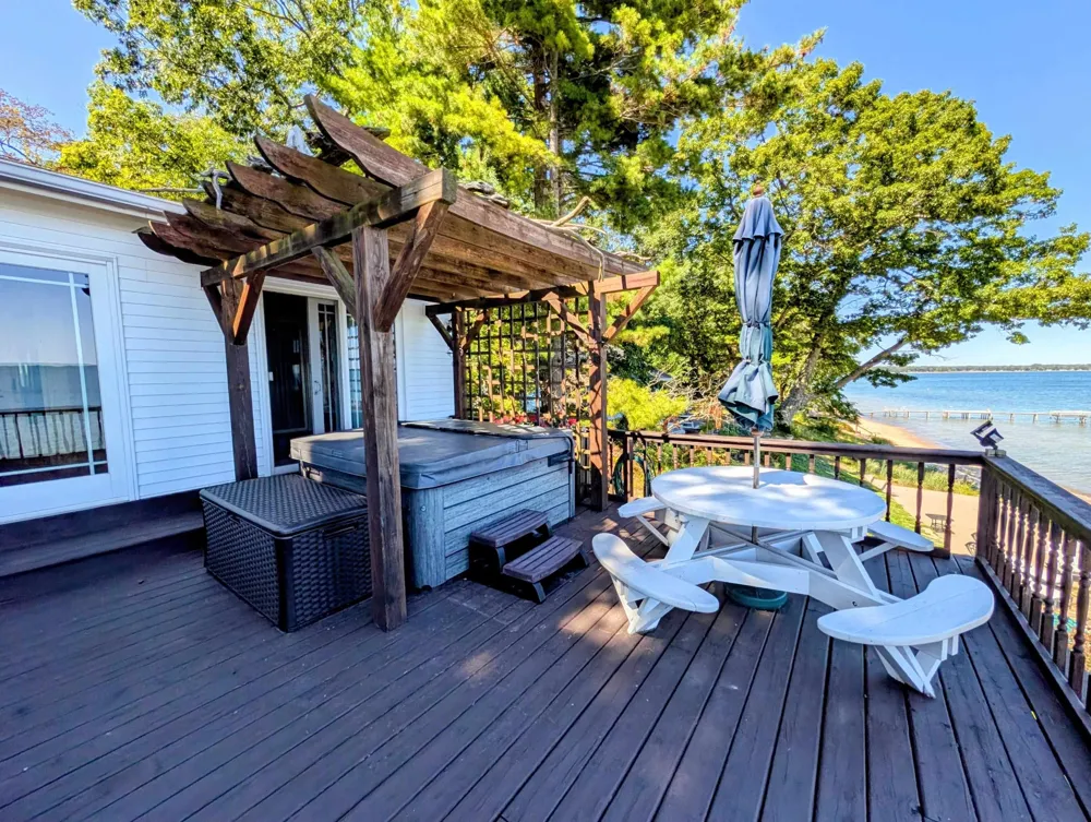 837 Crescent Sims Township, MI 48703