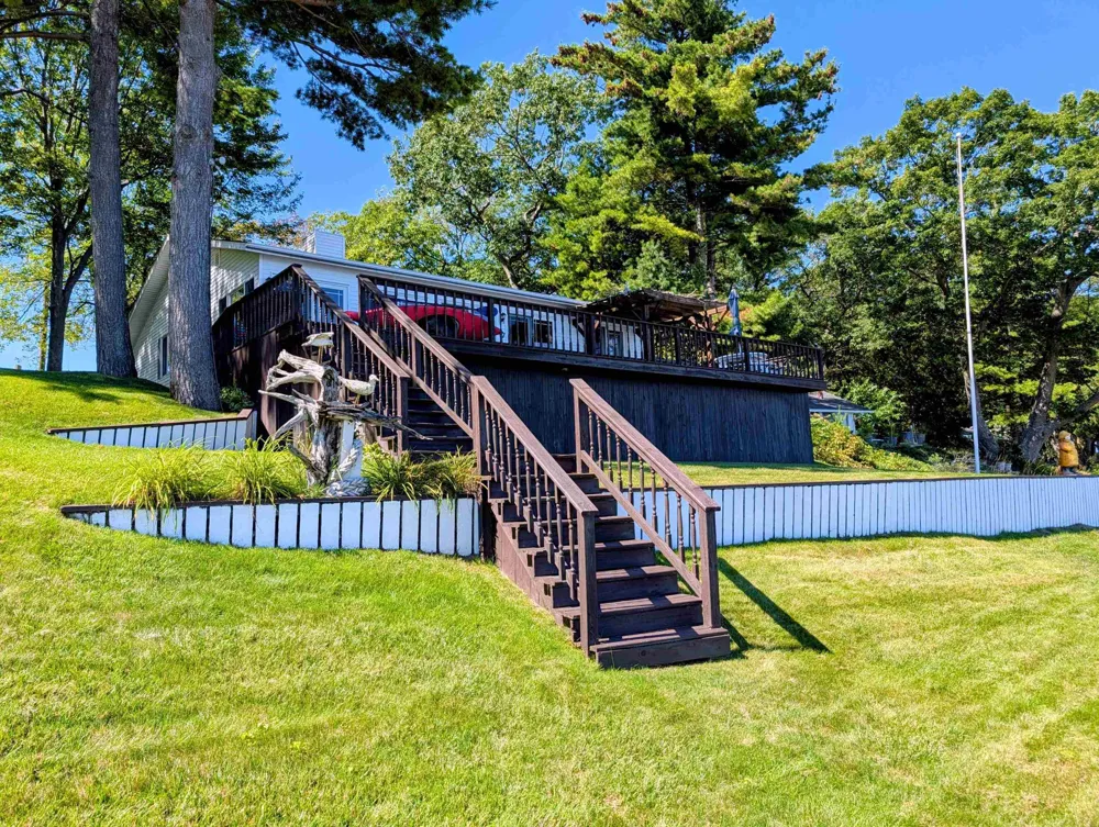 837 Crescent Sims Township, MI 48703