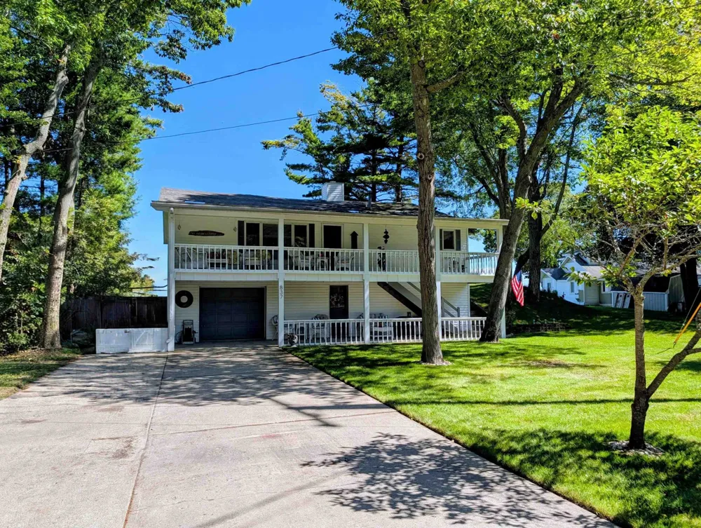 837 Crescent Sims Township, MI 48703