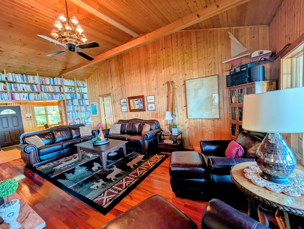 837 Crescent Sims Township, MI 48703