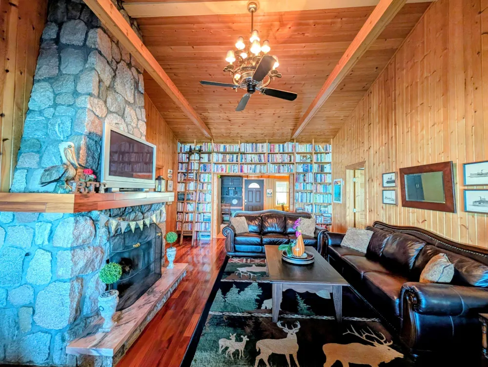 837 Crescent Sims Township, MI 48703