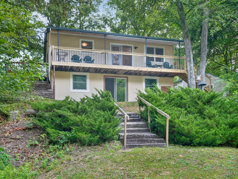 3681 S Cobmoosa Trail Ferry Township, MI 49421