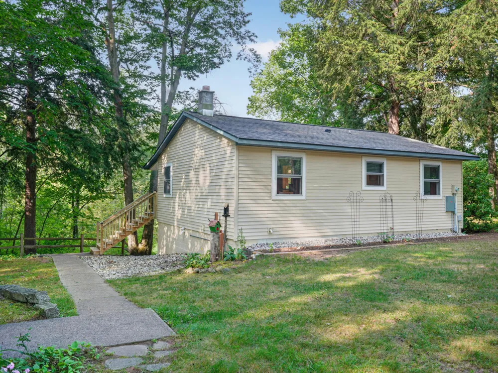 3681 S Cobmoosa Trail Ferry Township, MI 49421