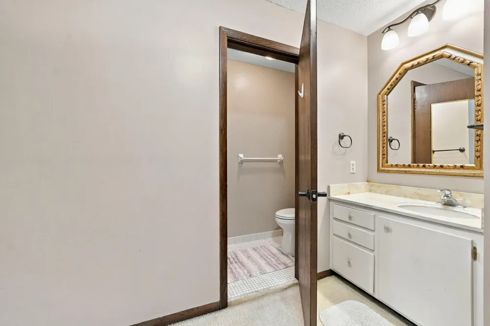 2200 Nevada Avenue S #312 Saint Louis Park, MN 55426
