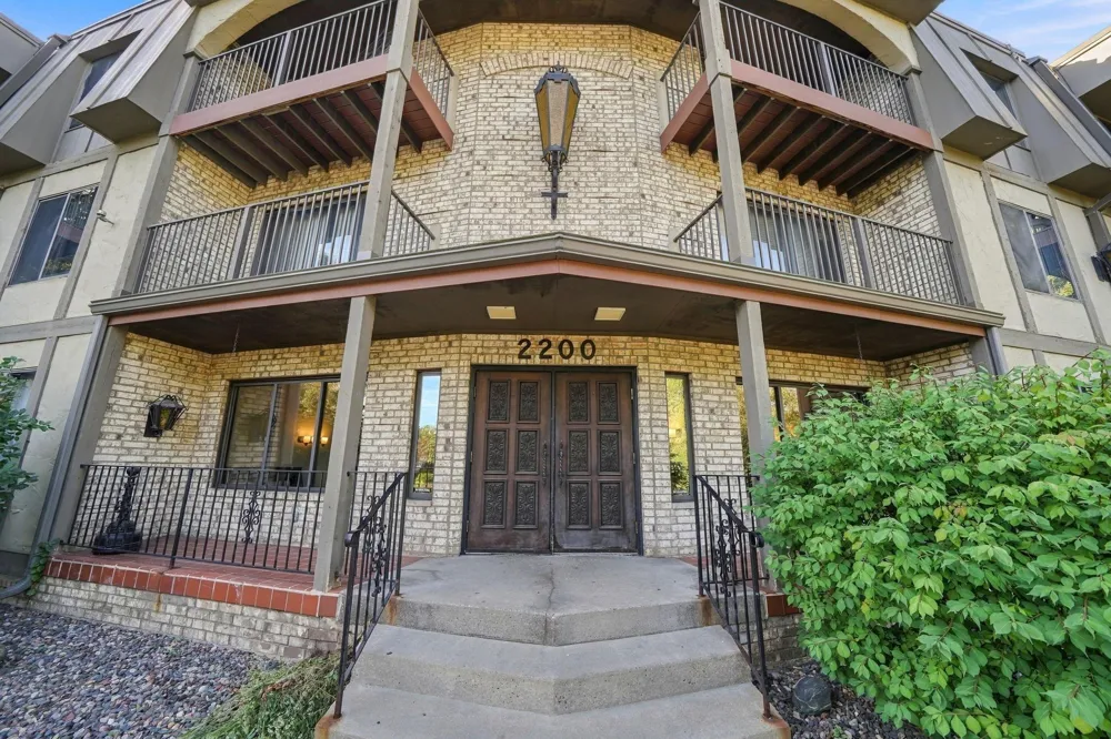 2200 Nevada Avenue S #312 Saint Louis Park, MN 55426