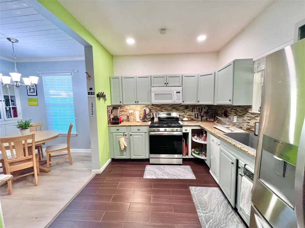 2102 White Dove Pass Austin, TX 78734