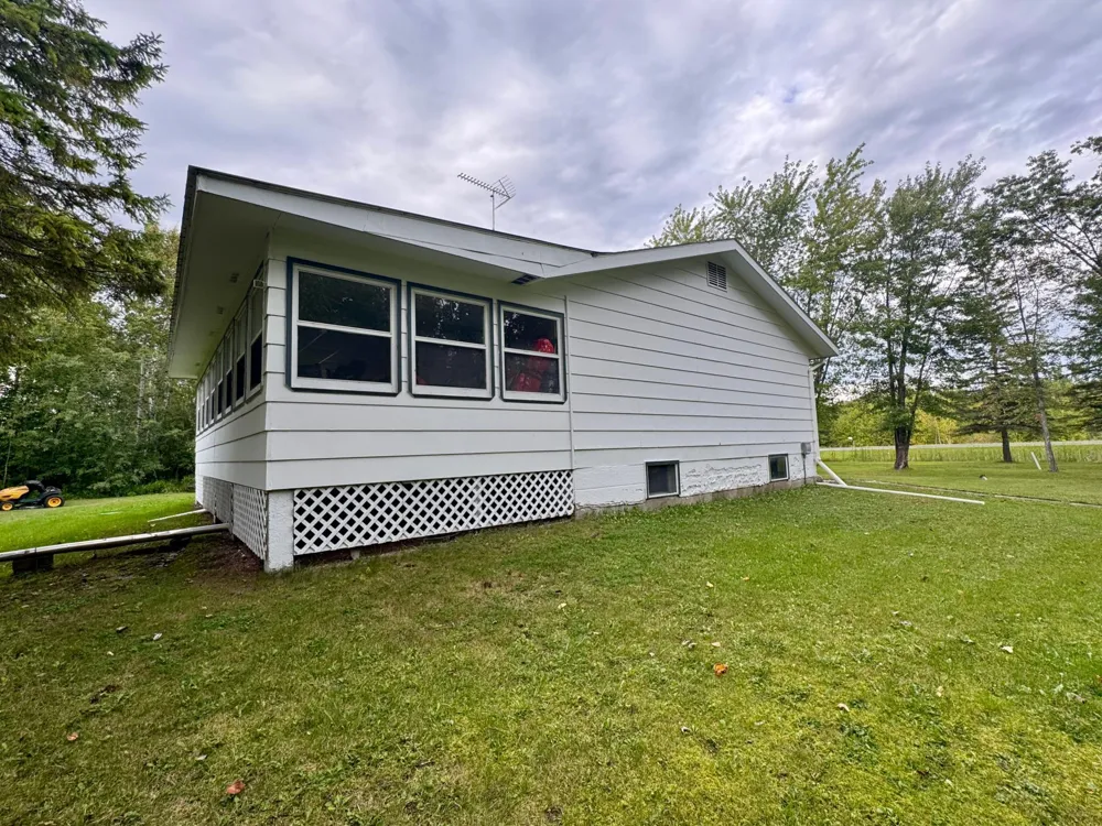 40427 State Highway 313 Warroad, MN 56763