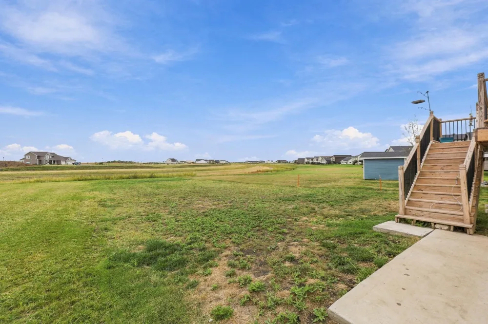 7671 Cub Creek Way Horace, ND 58047