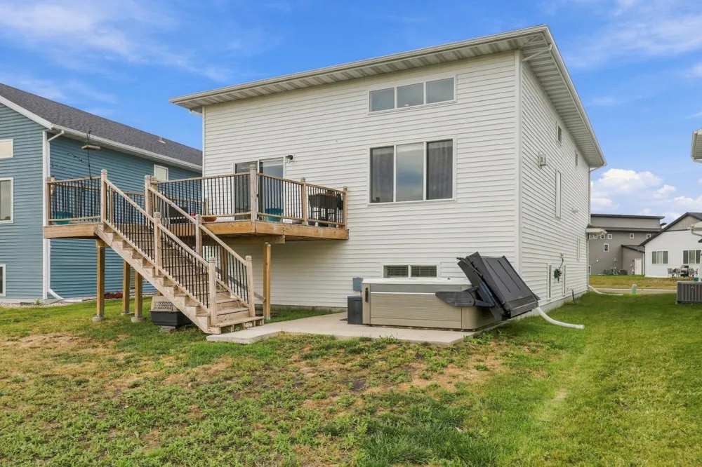 7671 Cub Creek Way Horace, ND 58047