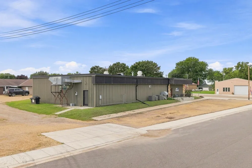 65 Main Street Easton, MN 56025