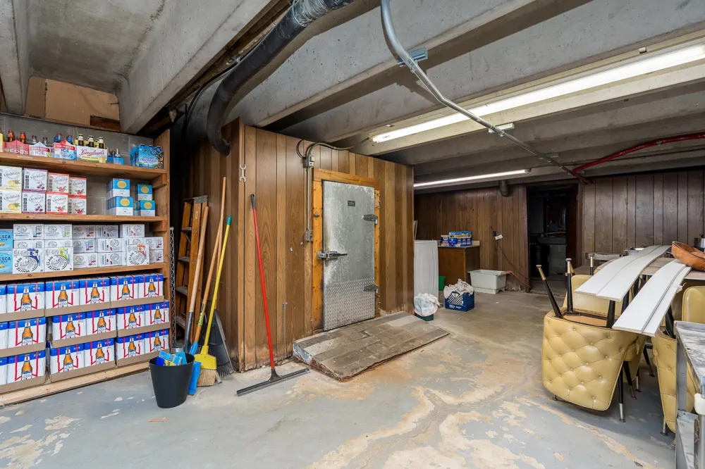 65 Main Street Easton, MN 56025