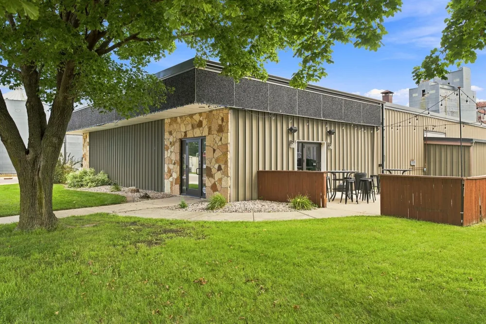 65 Main Street Easton, MN 56025