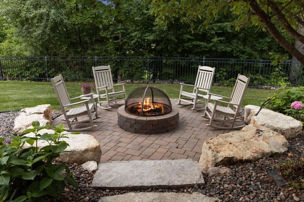 736 Woodland Hill Court Medina, MN 55340