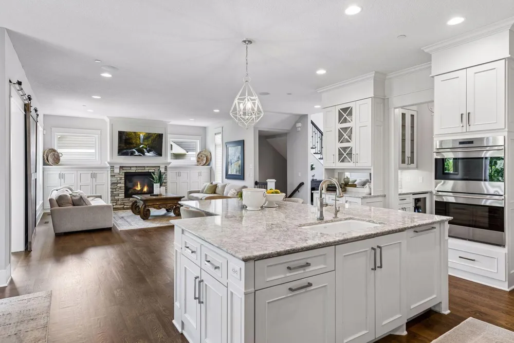 736 Woodland Hill Court Medina, MN 55340