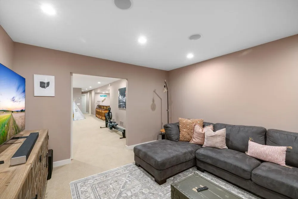 16010 45th Avenue Plymouth, MN 55446