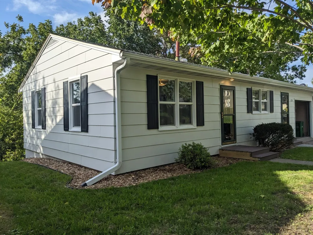 124 3rd Street Le Sueur, MN 56058