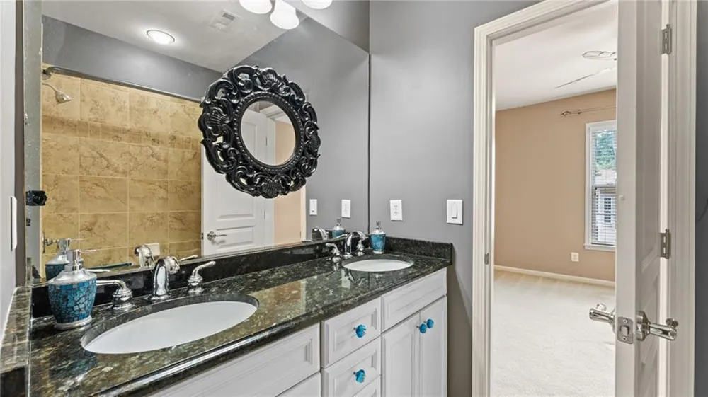 5010 Collins Lake Drive Mableton, GA 30126
