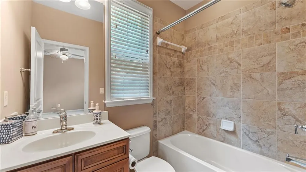 5010 Collins Lake Drive Mableton, GA 30126