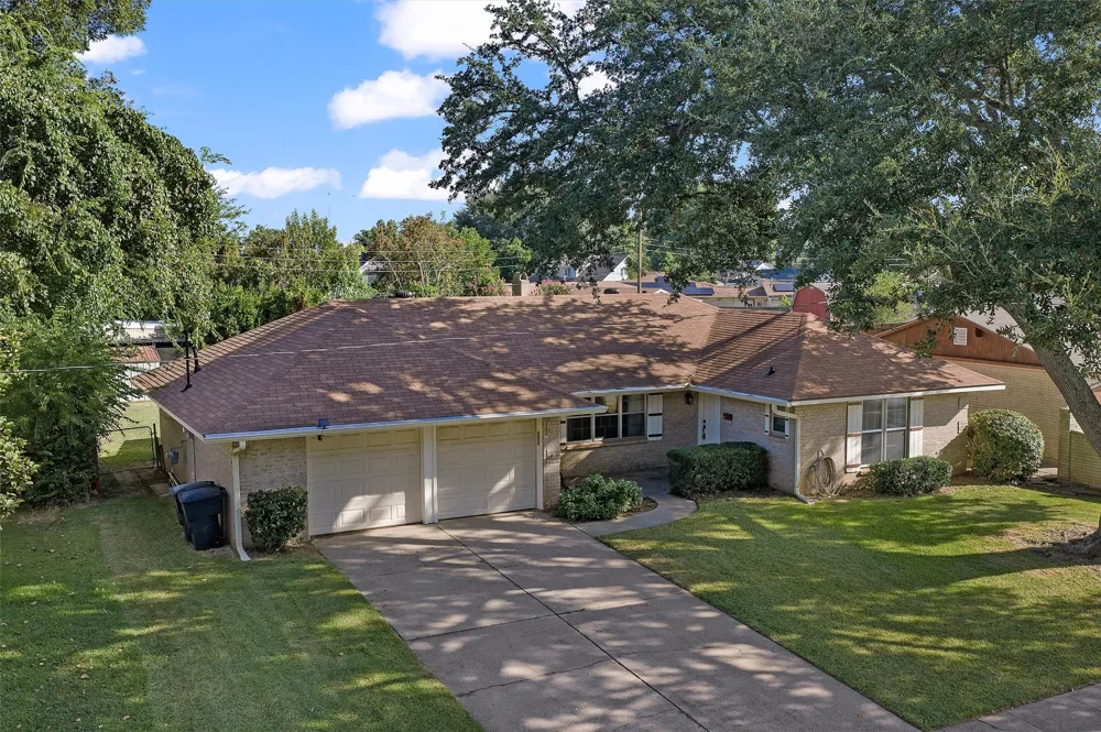 1503 Teresa Place Bossier City, LA 71112
