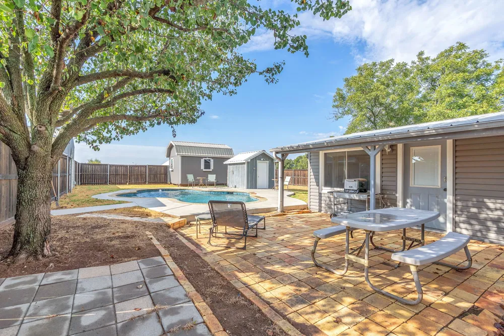 14805 Old Garner Road Weatherford, TX 76088
