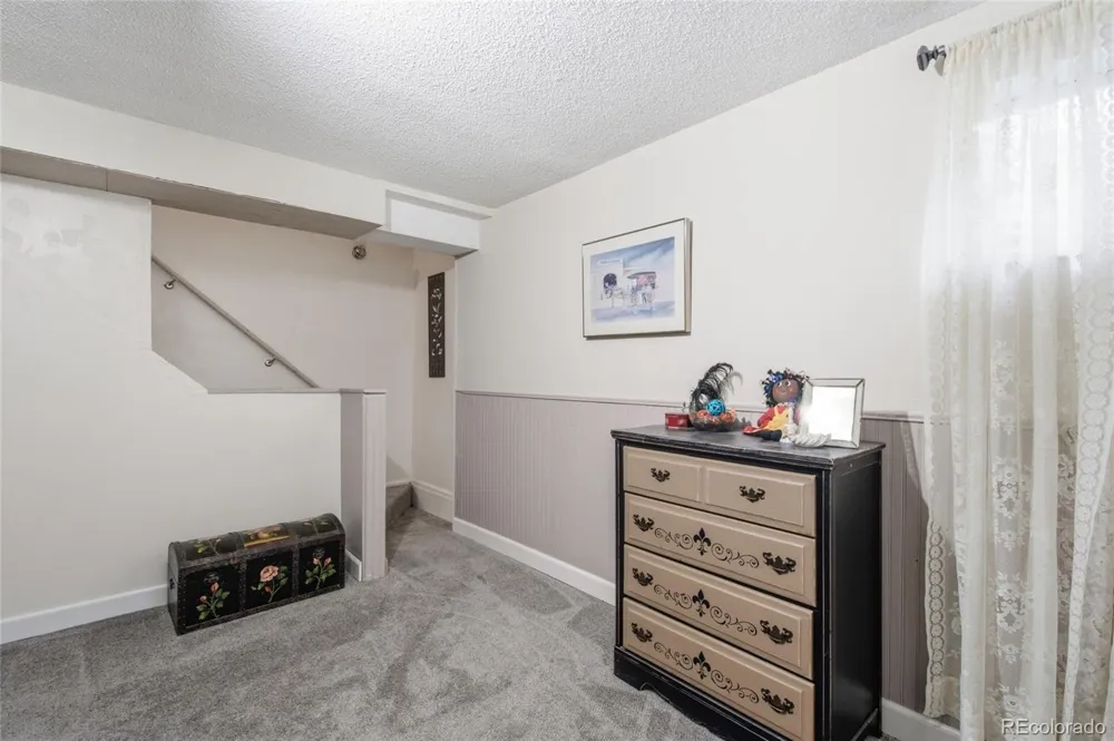 4120 S Laredo Way Aurora, CO 80013