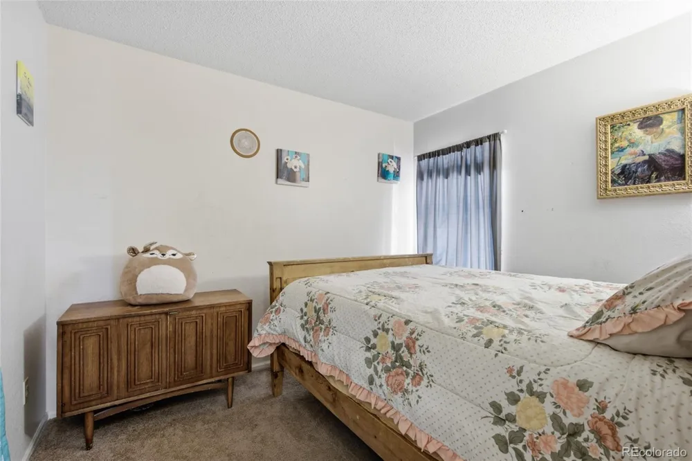 4120 S Laredo Way Aurora, CO 80013