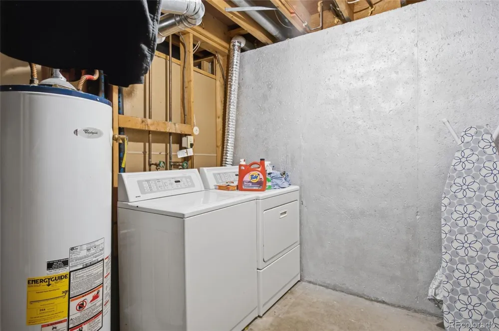 4120 S Laredo Way Aurora, CO 80013
