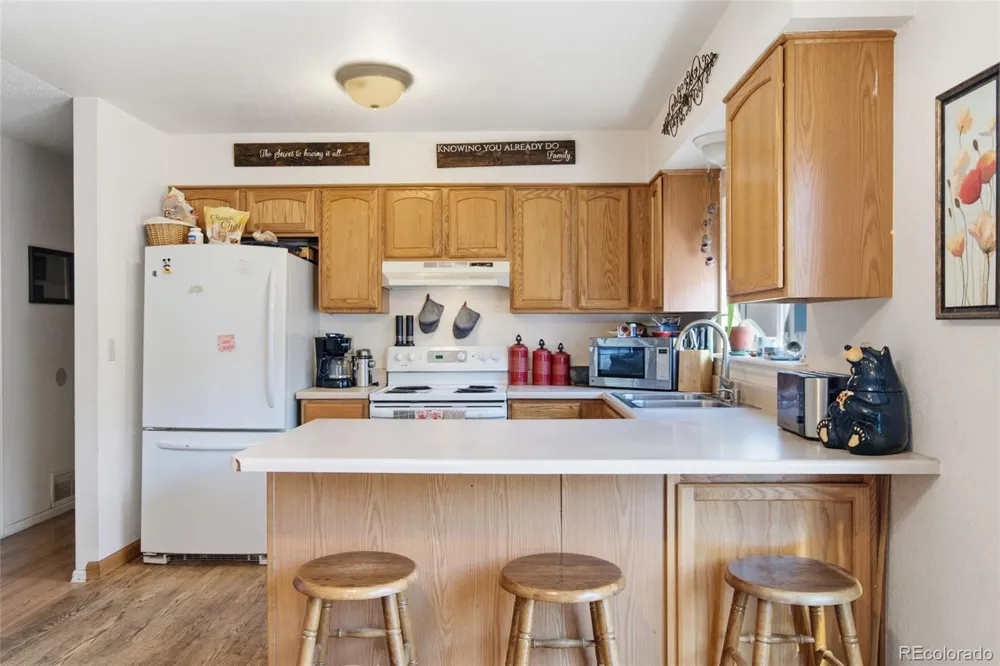4120 S Laredo Way Aurora, CO 80013