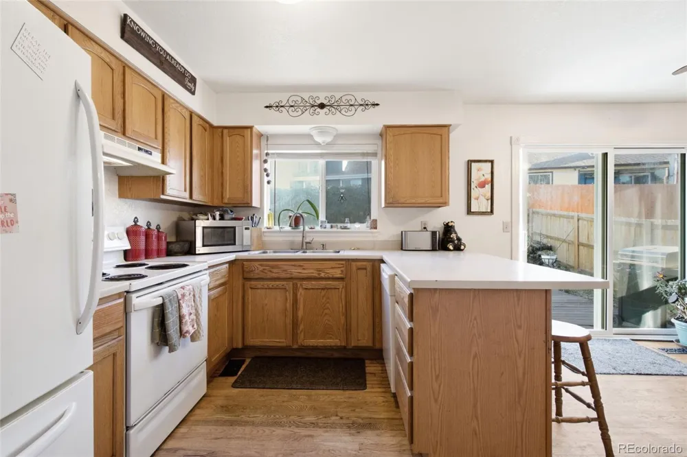 4120 S Laredo Way Aurora, CO 80013