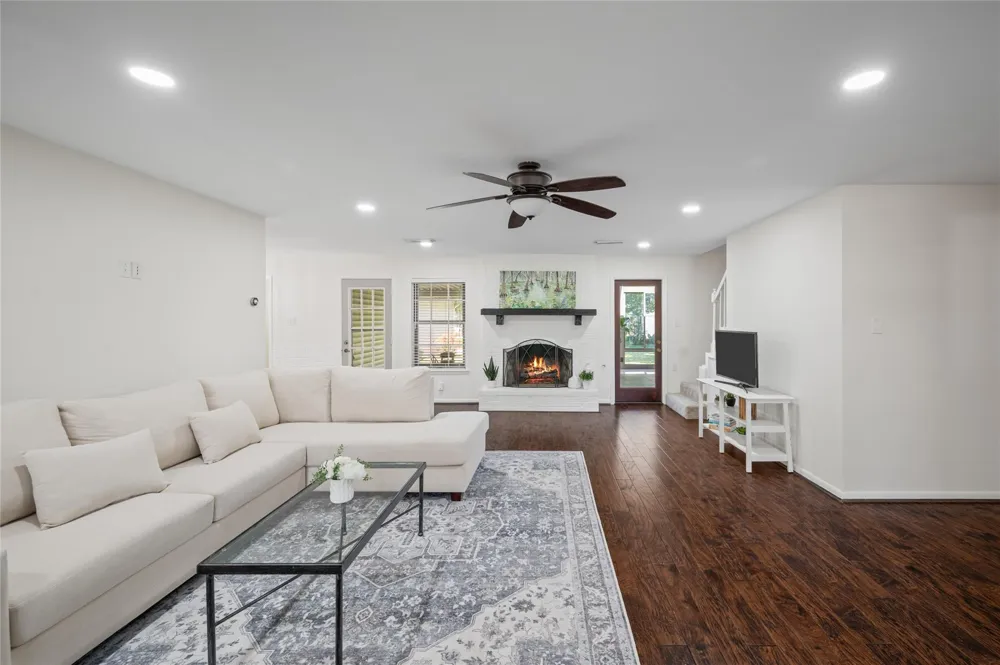 1906 Spillers Lane Houston, TX 77043