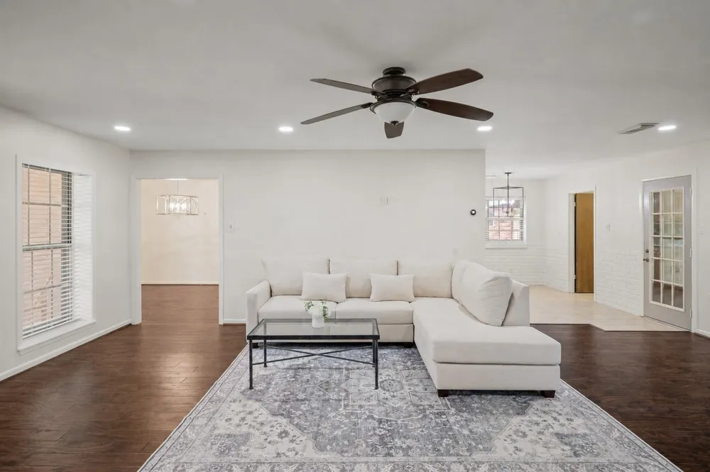 1906 Spillers Lane Houston, TX 77043